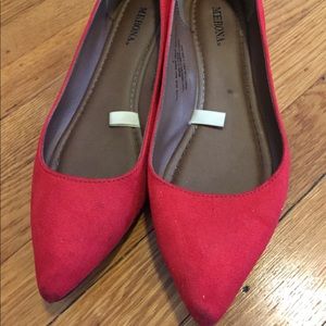 Fun red flats! Size 8
